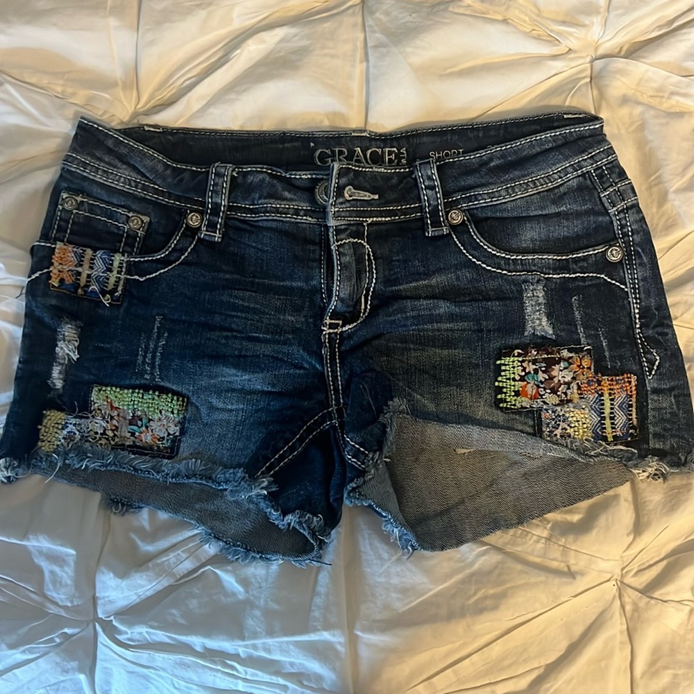 Grace in LA women’s jean shorts. Great condition!